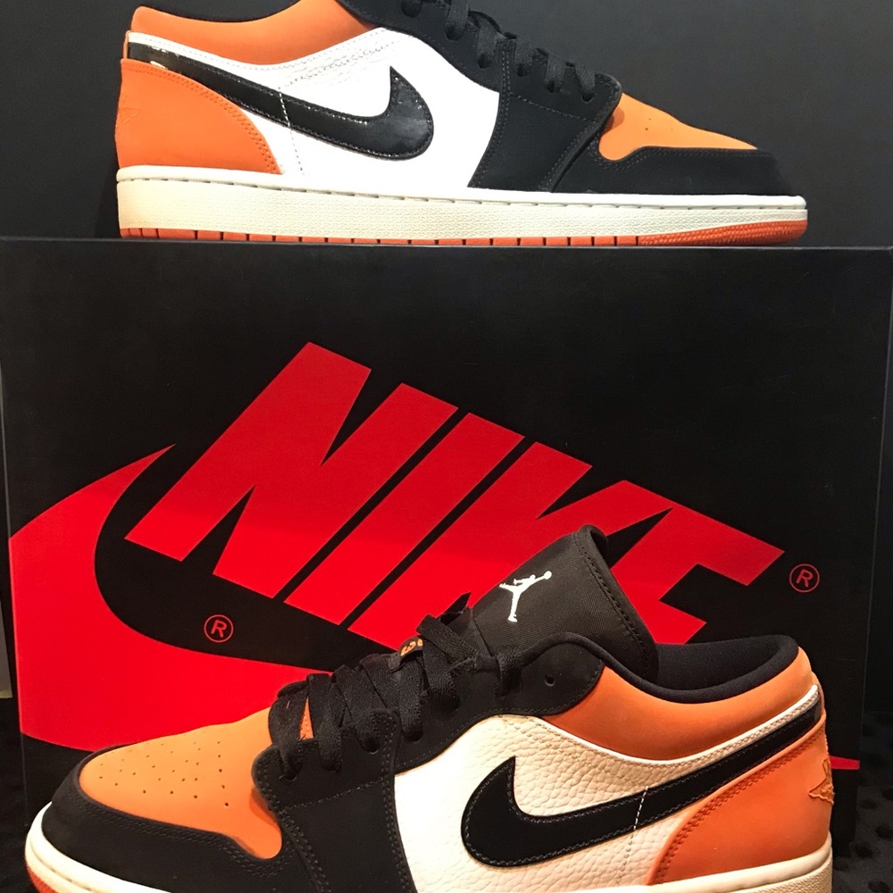 (1)Nike Air Jordan 1 Low ‘Shattered Backboard’